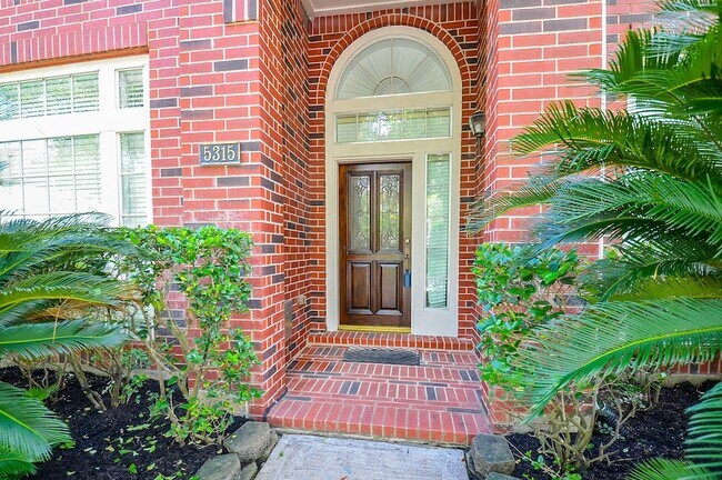 Foto del edificio - 5315 Fairweather Ct