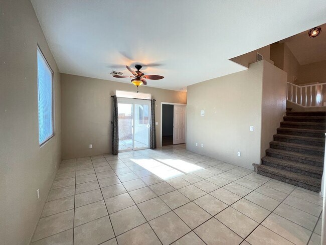 Foto del edificio - lovely two story home