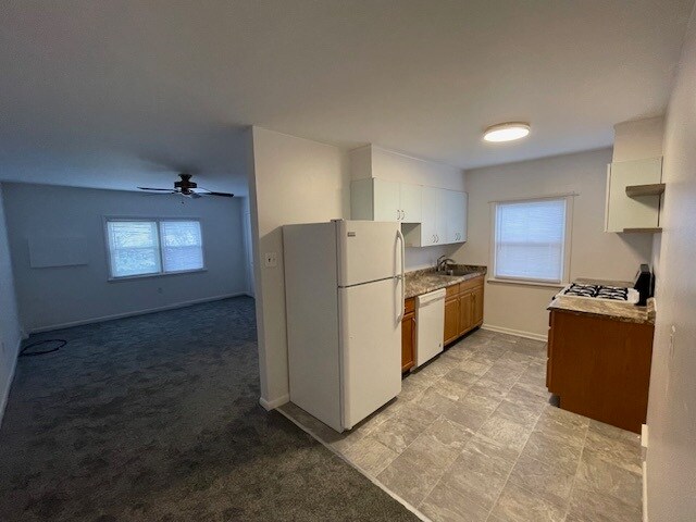 Kitchen / Living Room - 143 Roesch Ave