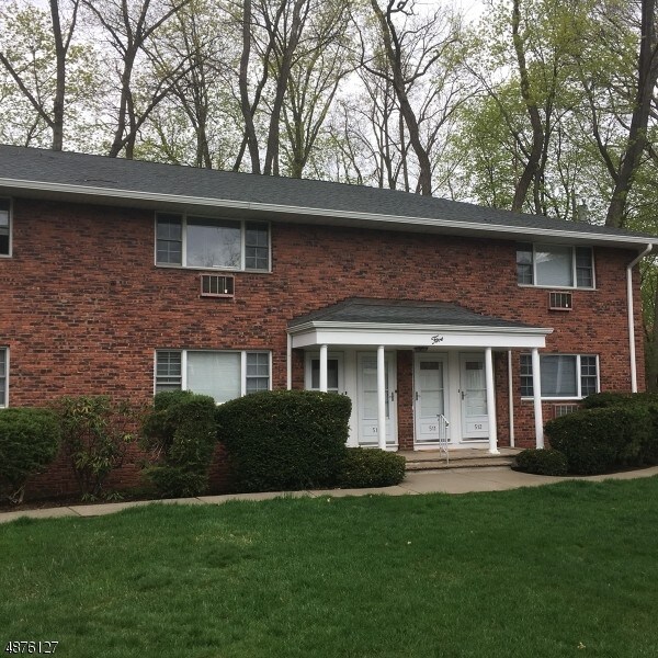 Primary Photo - 510 Washington Dr