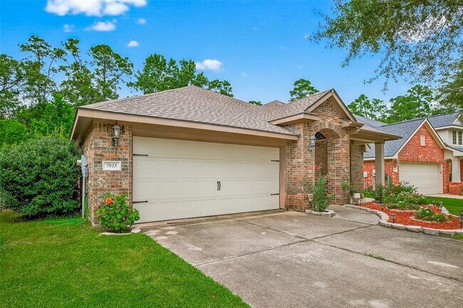 Foto del edificio - 7023 Sanders Hill Ln