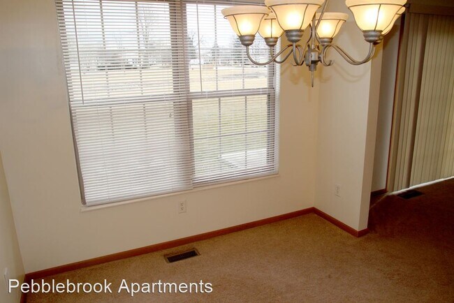 Foto del edificio - 102 Brookside Dr