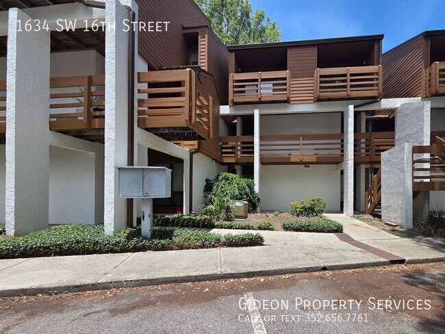 Foto del edificio - 1634 SW 16th St