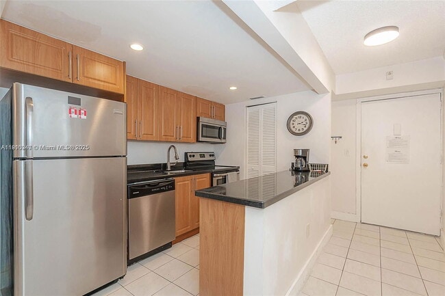 Foto del edificio - 201 178th Dr