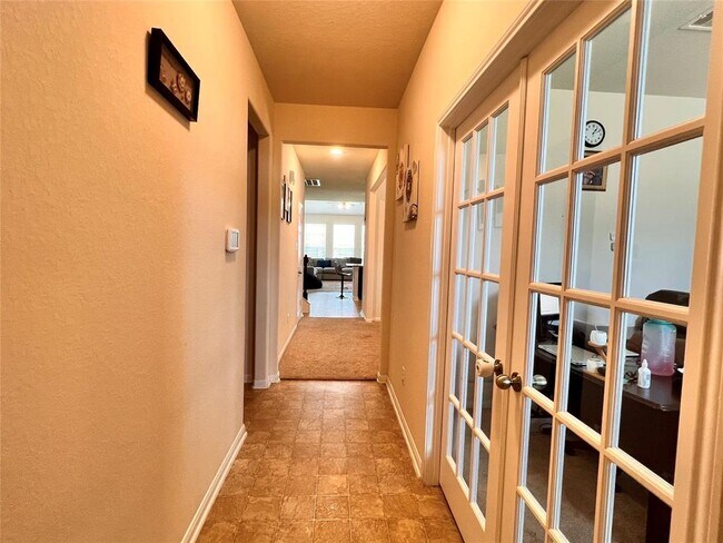 Foto del edificio - 11339 Creekway Bend Dr