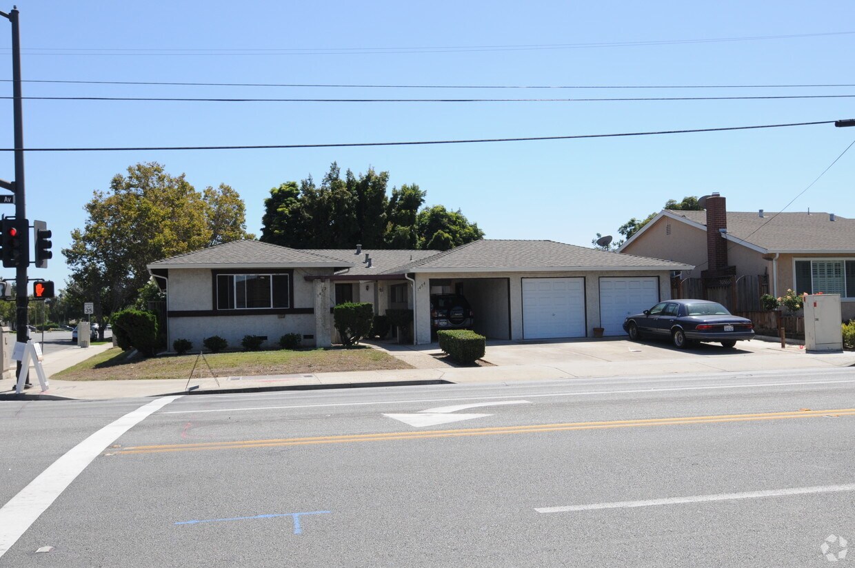 Primary Photo - 1452 Curtner Ave