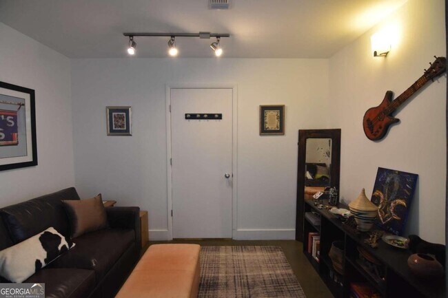 Foto del edificio - 845 Spring St NW