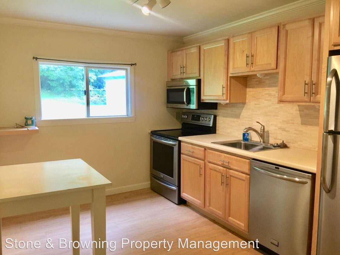 Foto principal - 121 Maple Ave