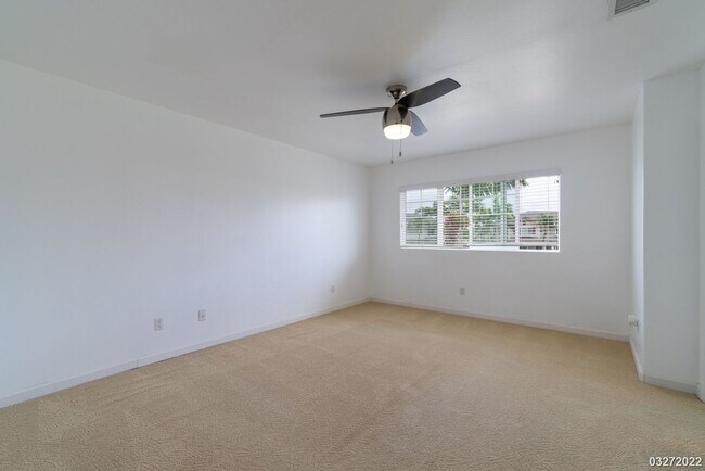 Foto del edificio - CENTRAL AC 3BR 2.5BA WITH 2-Car Garage & Newer Appliances @ SPINNAKER, Ewa Beach!