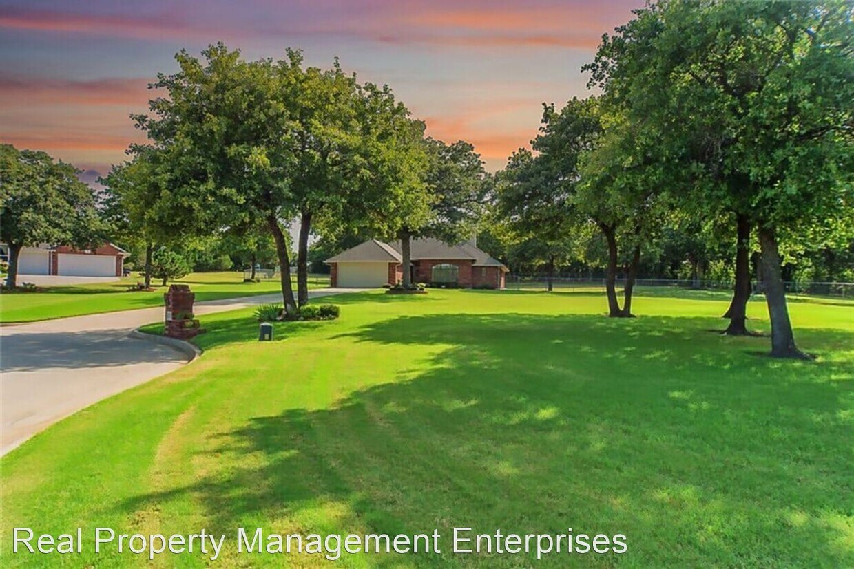 675 Houser Dr, Choctaw, OK 73020 House Rental in Choctaw, OK