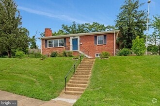 Building Photo - 301 Moncure Dr
