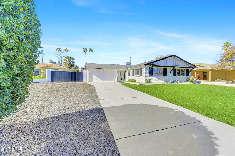 Foto principal - 1446 N McAllister Ave