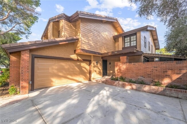 Foto del edificio - 968 Pinehurst Dr