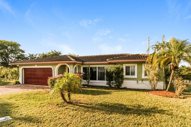 Building Photo - 22025 Flanders Ct