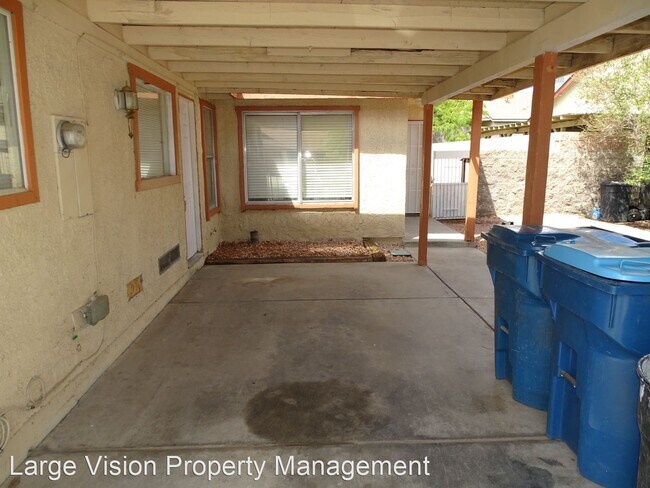 Foto del edificio - 3 br, 2 bath House - 4861 Treetrunk Avenue