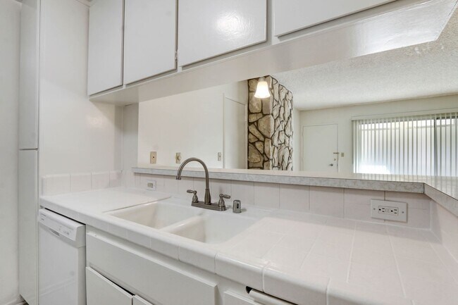 Foto del edificio - 230 Pacific St