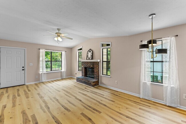 Foto del edificio - 2/2 Townhome