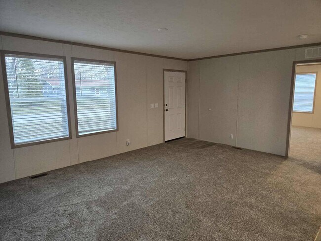 Foto del edificio - 415 NW Poplar Ave