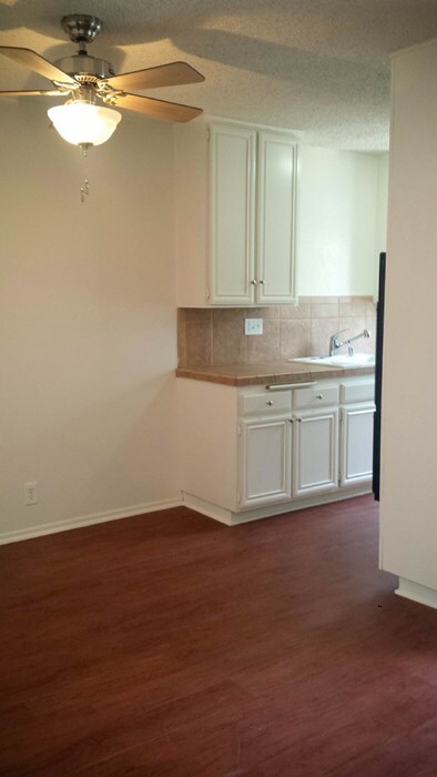 Building Photo - Monte Vista Townhomes II