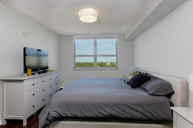 Foto del edificio - 2665 SW 37th Ave