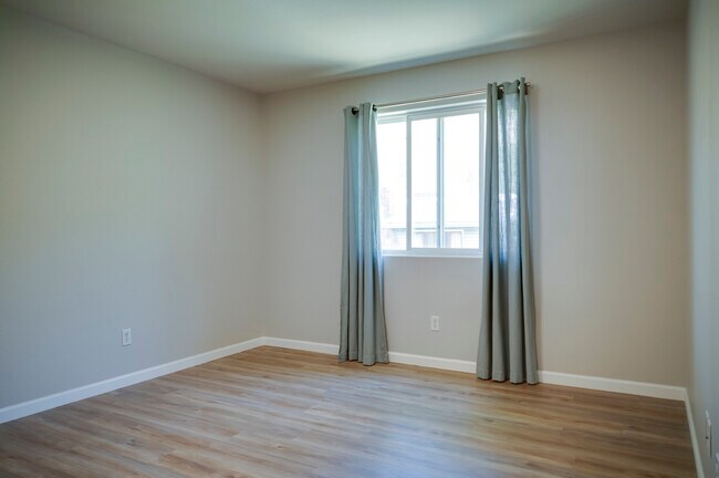 Foto del edificio - 4203 Sunset Ridge Ct