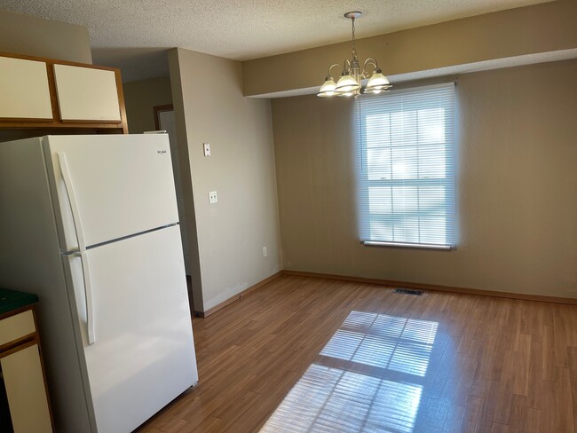 Foto del edificio - 1655 E Chestnut St