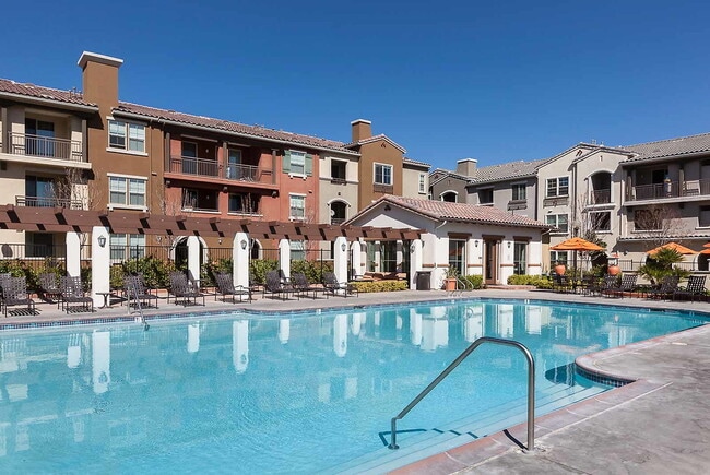 Foto del edificio - The Vistas of West Hills