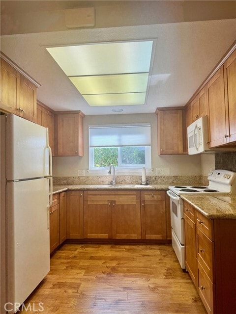Building Photo - 281 Avenida Carmel