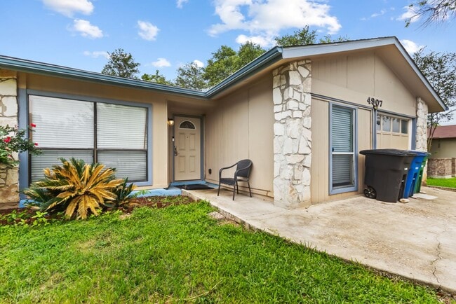 Building Photo - 4907 Dare Ln