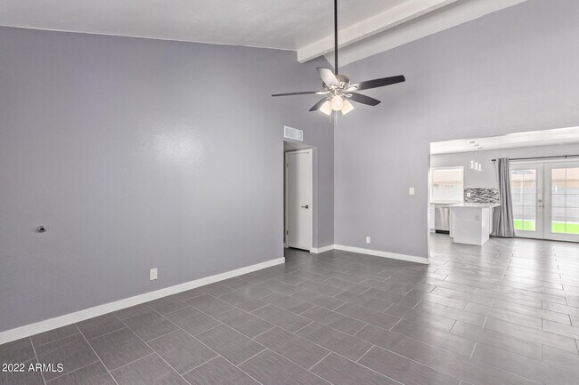 Foto del edificio - 3210 N Jay St