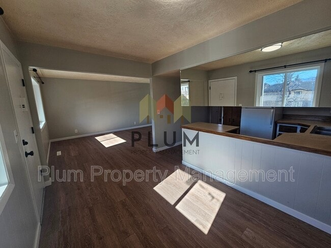 Building Photo - 200 Eddy Ave