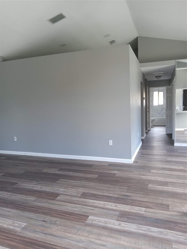 Foto del edificio - 108 Greentree Ln