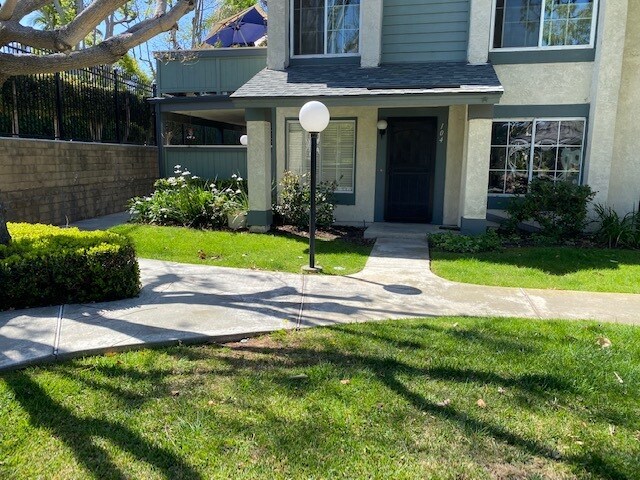 Foto del edificio - 18232 Parkview Ln