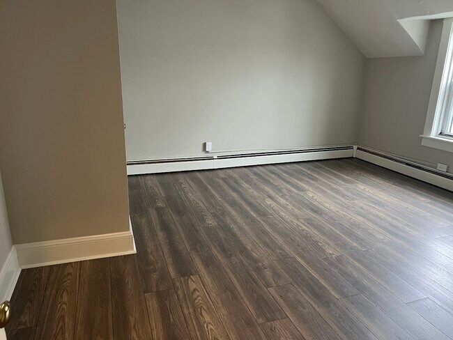 Building Photo - 536 Susquehanna Ave