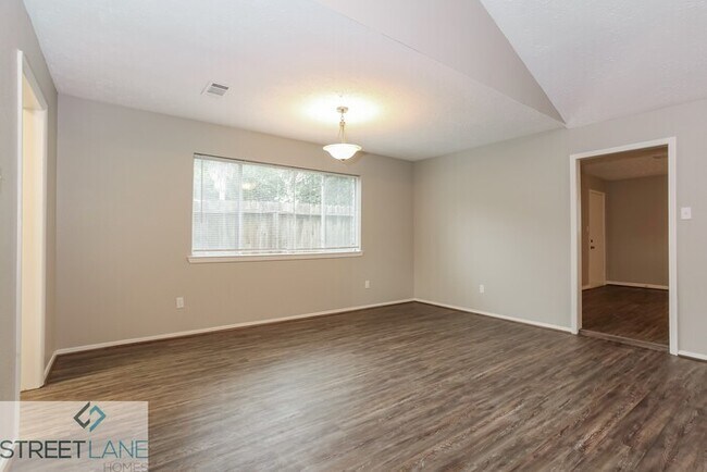Foto del edificio - 4815 Owens Creek Ln