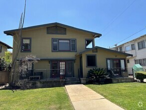 Building Photo - 1409 Lyndon St