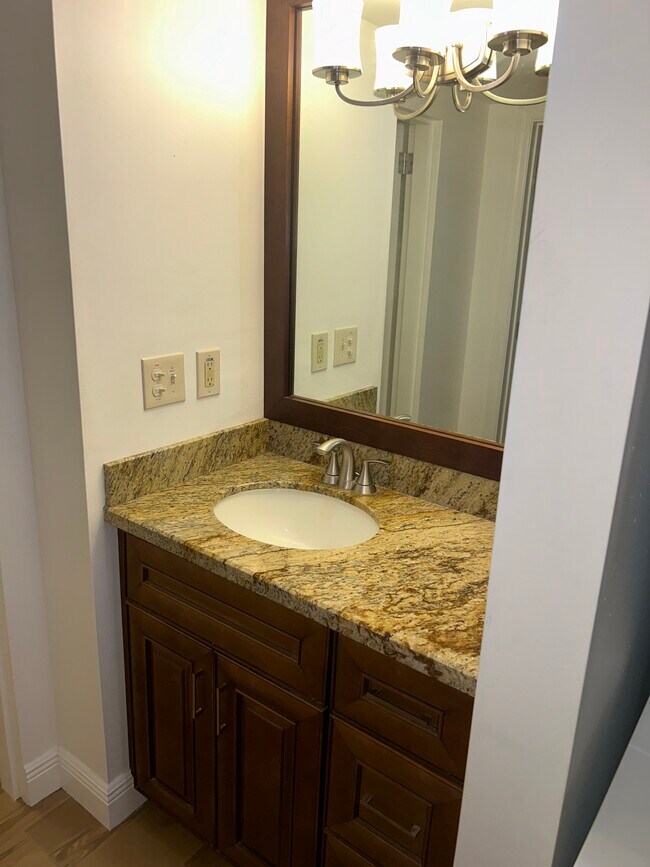 Foto del edificio - 6614 Miami Lakes Dr