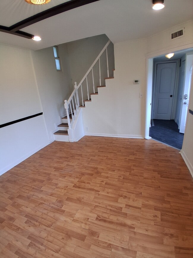 Building Photo - 519 Cherry Hill Rd