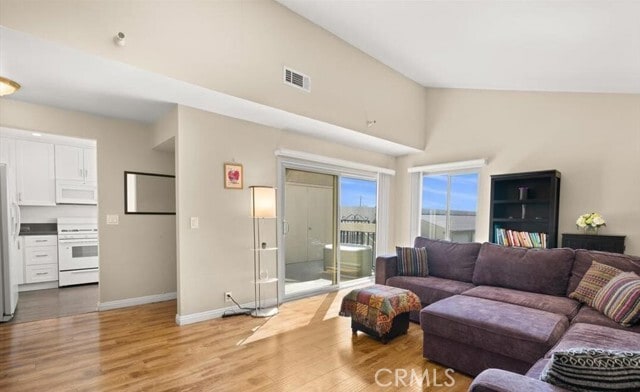 Building Photo - 5473 Twin Lakes Dr