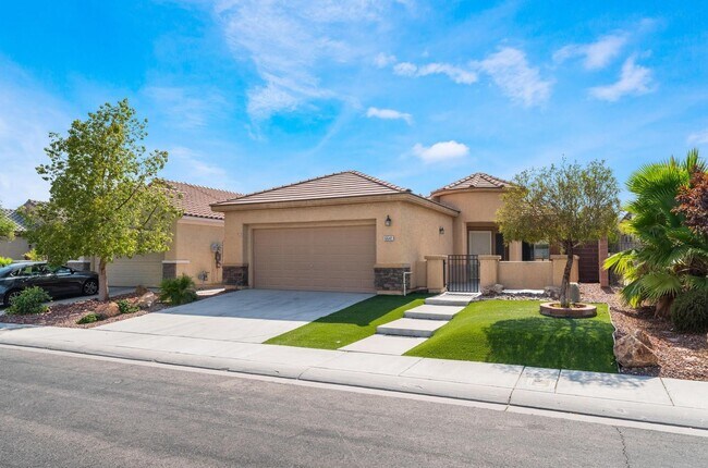 Foto del edificio - 1-story home in the highly sought-after Al...