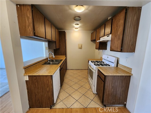 Building Photo - 6351 Riverside Dr