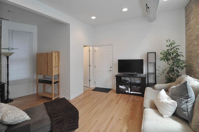 Photo - UK Village Brand New Large 1 Bedroom w/Central Heat & A/C, In-Unit Laundry. Free Internet Apartment