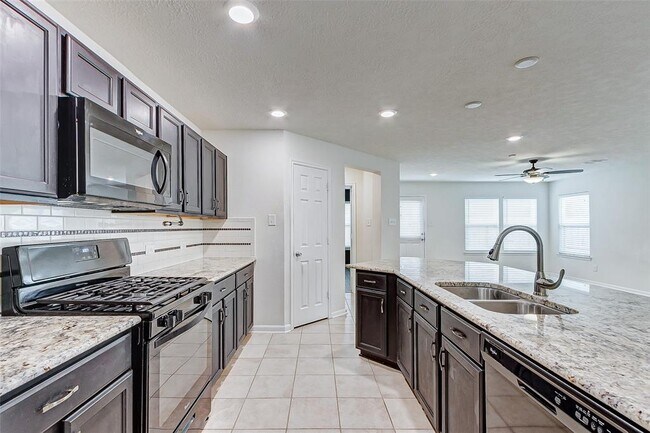 Foto del edificio - 6615 Lindale Springs Ln
