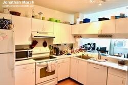 Foto del edificio - 240 Heath St