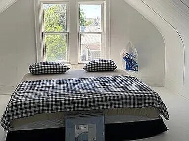 Building Photo - 1913 Smelter Ave NE