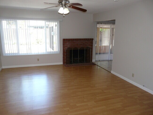 Building Photo - 4837 Corrales Dr