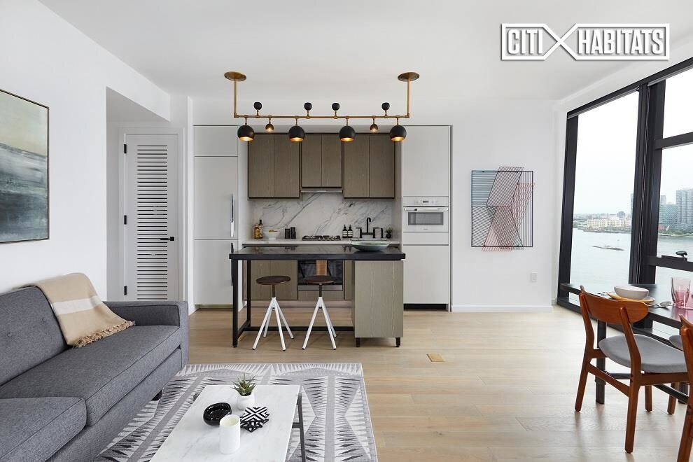 Foto principal - 626 1st Ave