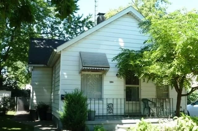 Primary Photo - 304 N Allin St