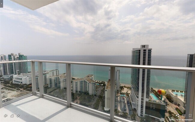 Foto del edificio - 4010 S Ocean Dr