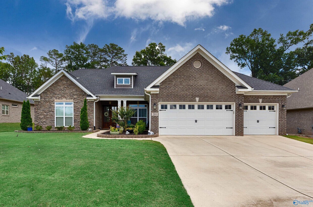 Foto principal - 201 Fernbridge Blvd